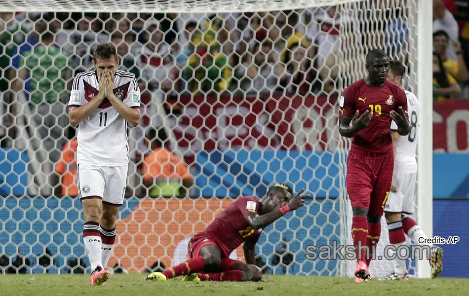 Klose record tying equalizer salvages Germany draw against Ghana - Sakshi5