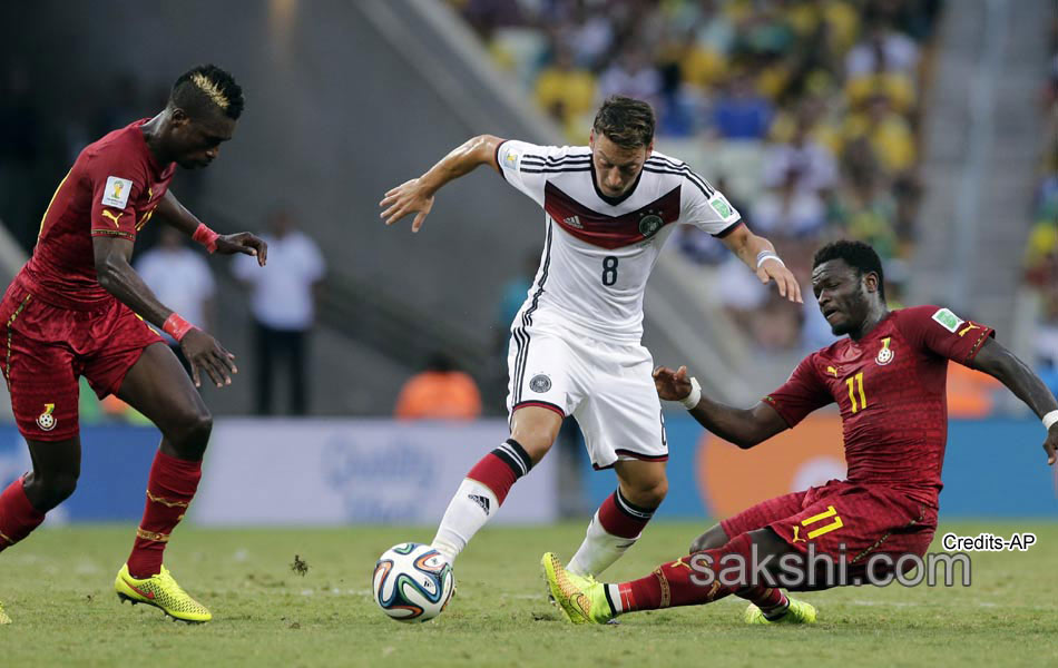 Klose record tying equalizer salvages Germany draw against Ghana - Sakshi8