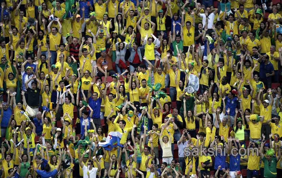 brazil victory over cameroon - Sakshi8