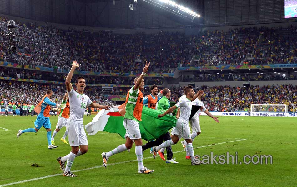 Algeria Advances After Draw With Russia - Sakshi15