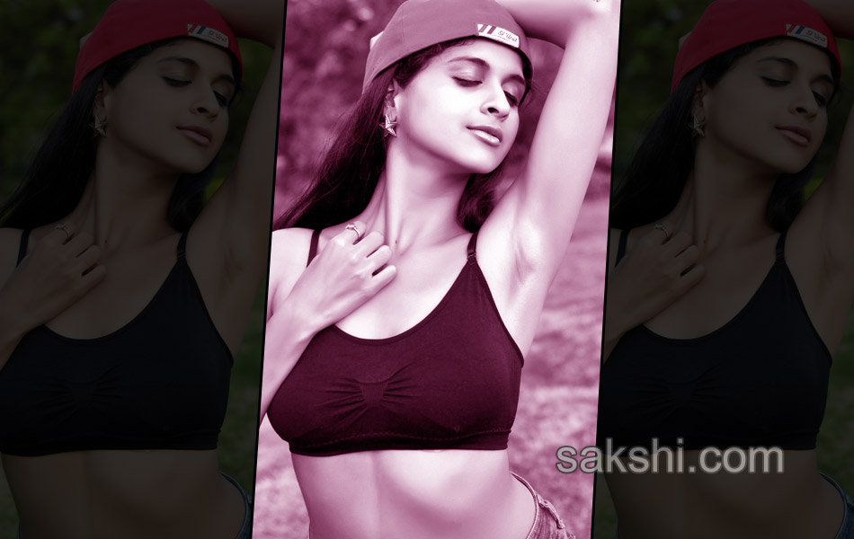 Ice Cream 2 Heroine Naveena New Stills18