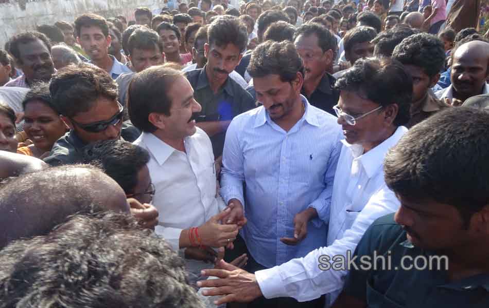 Y S jagan mohan reddy to tour cyclone affected areas - Sakshi6