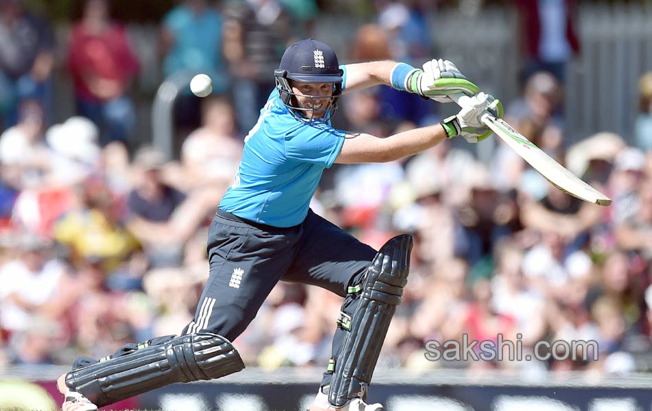 Australia won fourth one day 1