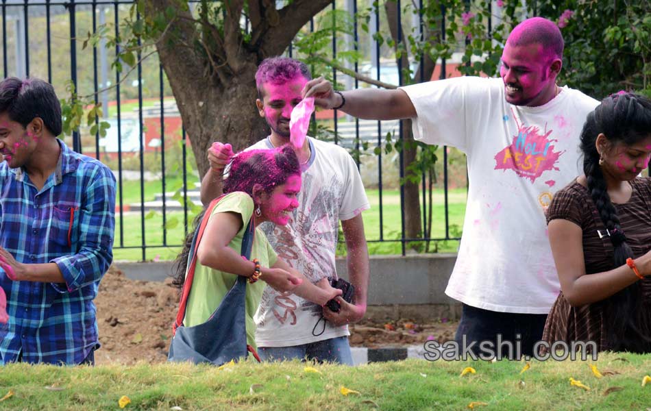 holi celebration in hyderabad1