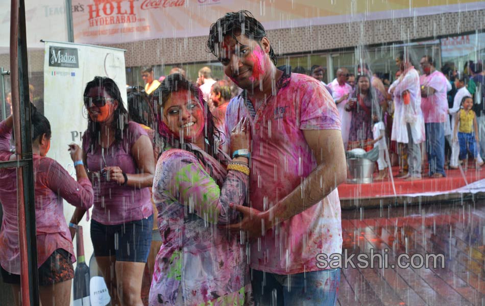 holi celebration in hyderabad22