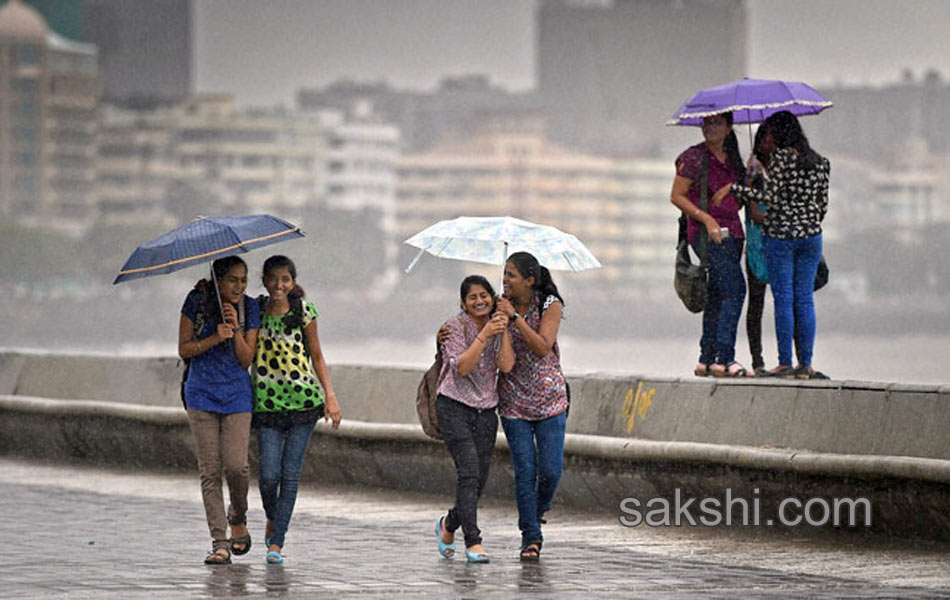 heavy rain in mumbai - Sakshi12