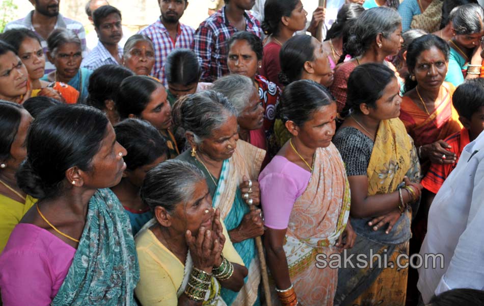 Y S Sharmila Paramarsha Yatra Day 219
