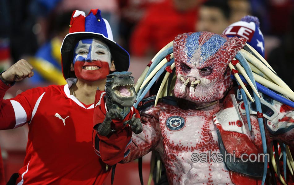 Chile Fans6