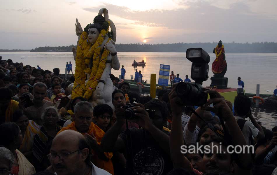 godavari pushkaralu 2015 in Narsapur - Sakshi17