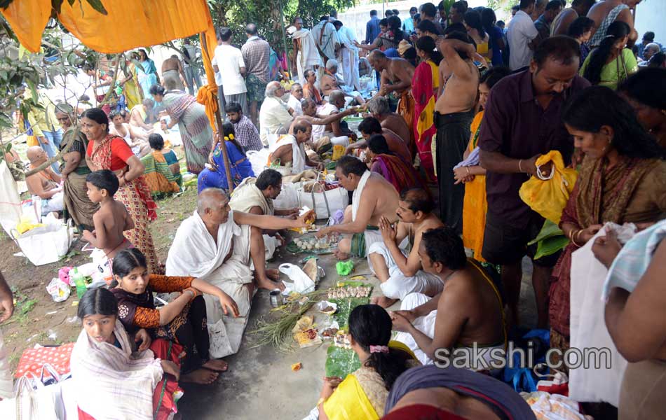 godavari pushkaralu 2015 in Narsapur - Sakshi23