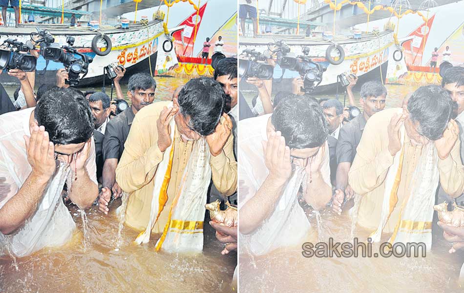 godavari pushkaralu 2015 in Narsapur - Sakshi28