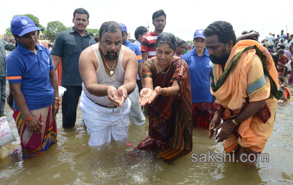 telangana godavari pushkaralu - Sakshi2
