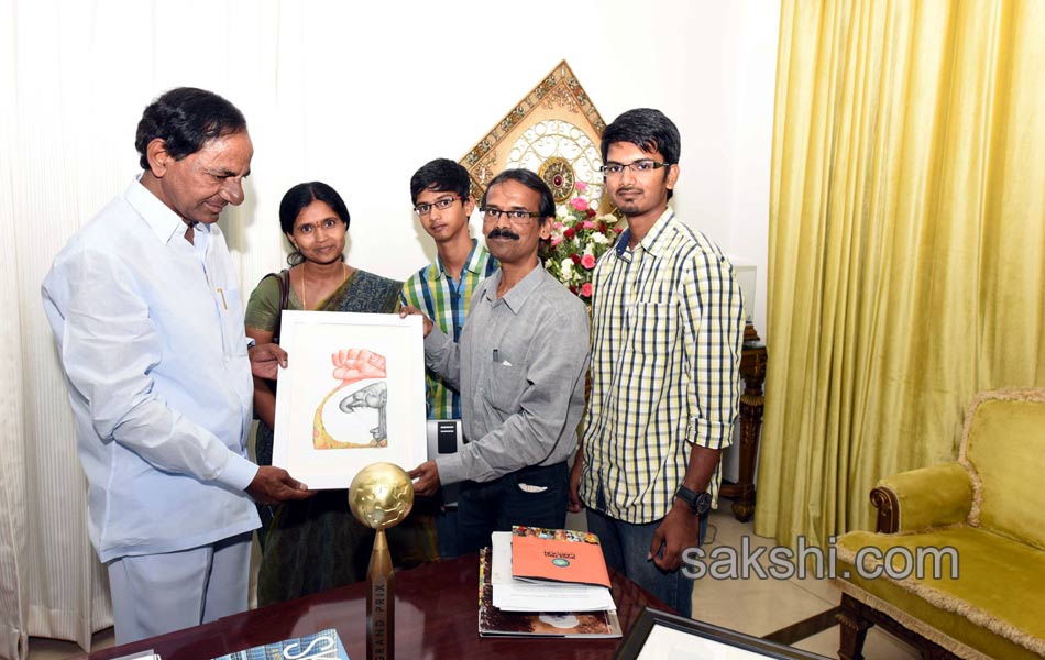 Premiers Congratulations to the Sakshi cartoonist Shankar3
