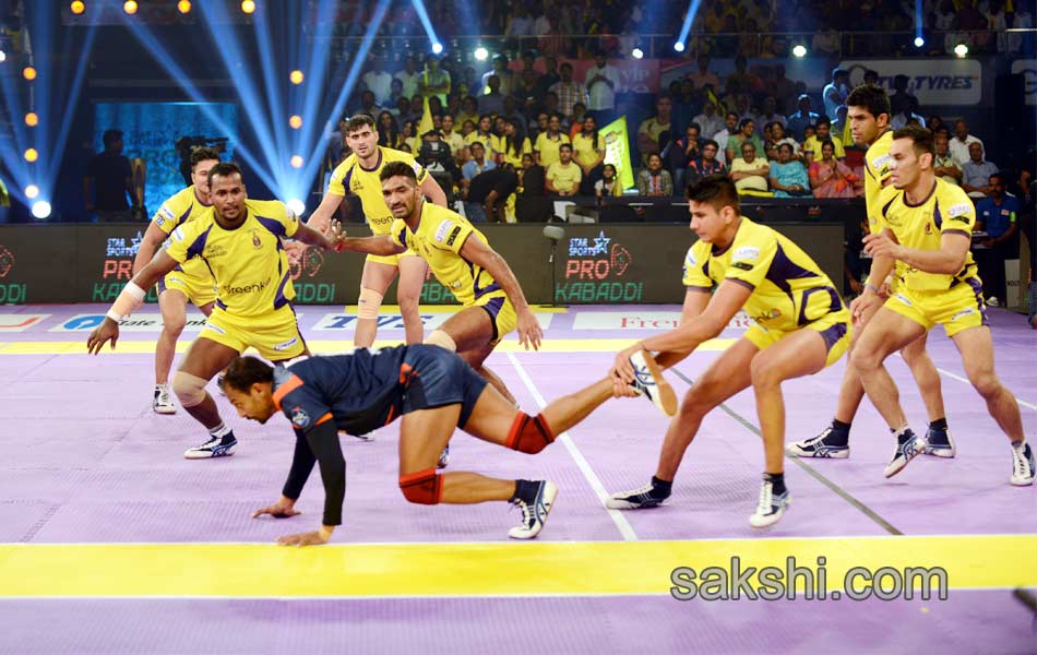 Pro Kabaddi League Telugu Titans Crush Bengal Warriors8