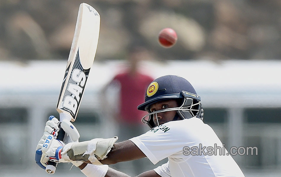 Ashwin six for puts India in charge11
