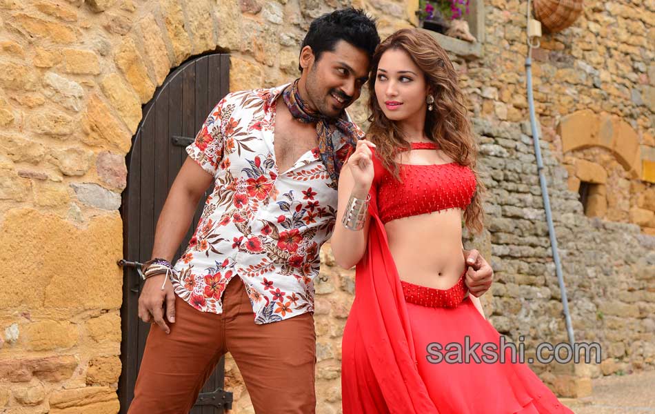 nagarjuna and karthi Oopiri - Sakshi4