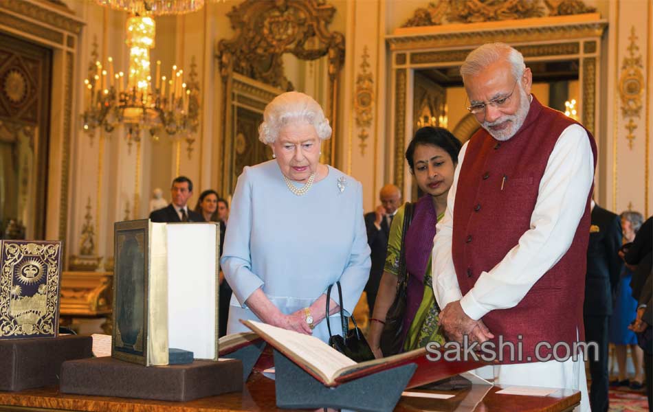 British media rakes up Narendra Modis past - Sakshi9