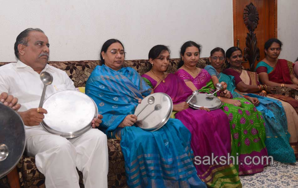 indefinite hunger strike in mudragada padmanabham - Sakshi8