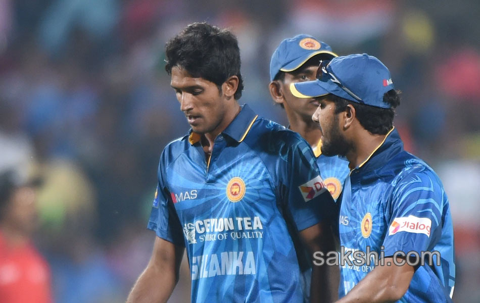 india won second T20 match - Sakshi15