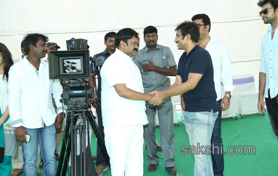 VARUN TEJ and SRINU VAITLA MISTER movie opeing5
