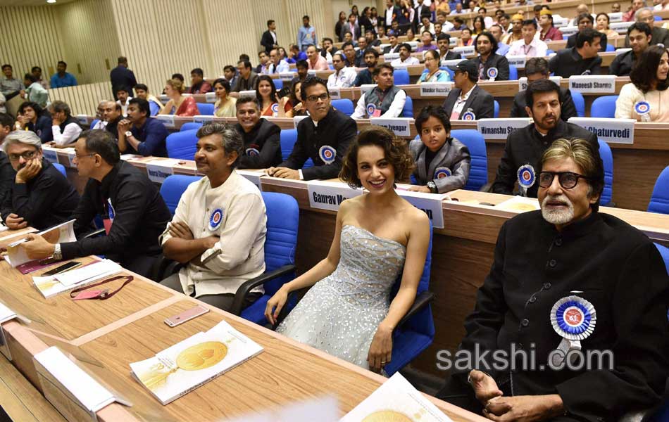 S S Rajamouli receives national Best film award to Baahubali - Sakshi15