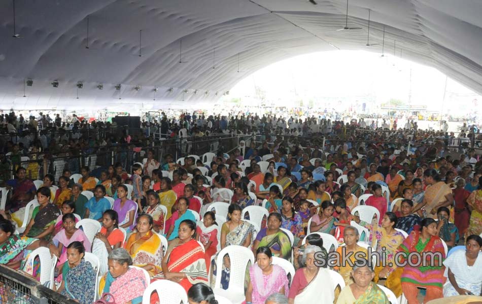ys jagan mohan reddy launched jala deeksha - Sakshi22
