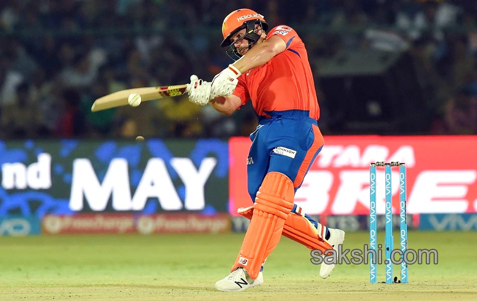 Gujarat Lions win on Kolkata Knight Riders - Sakshi16