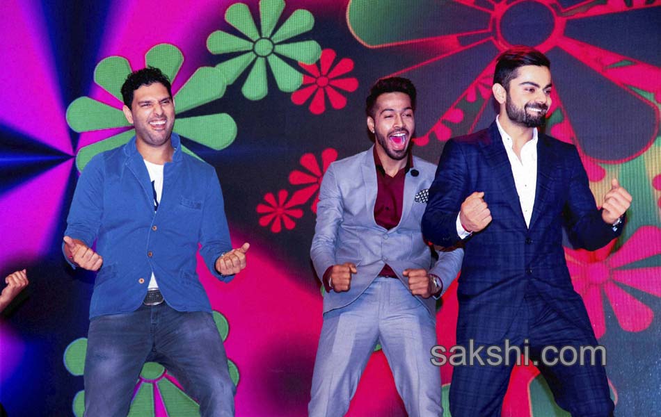 Virat Kohli and Yuvraj Singh dance the night away at charity gala dinner6