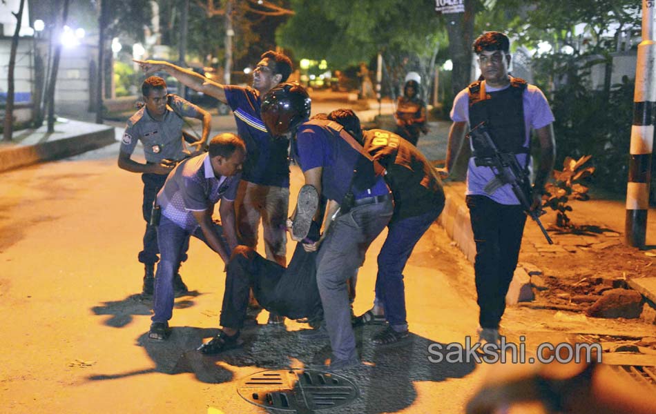 terrorists attack cafe and bakery in dhaka - Sakshi15