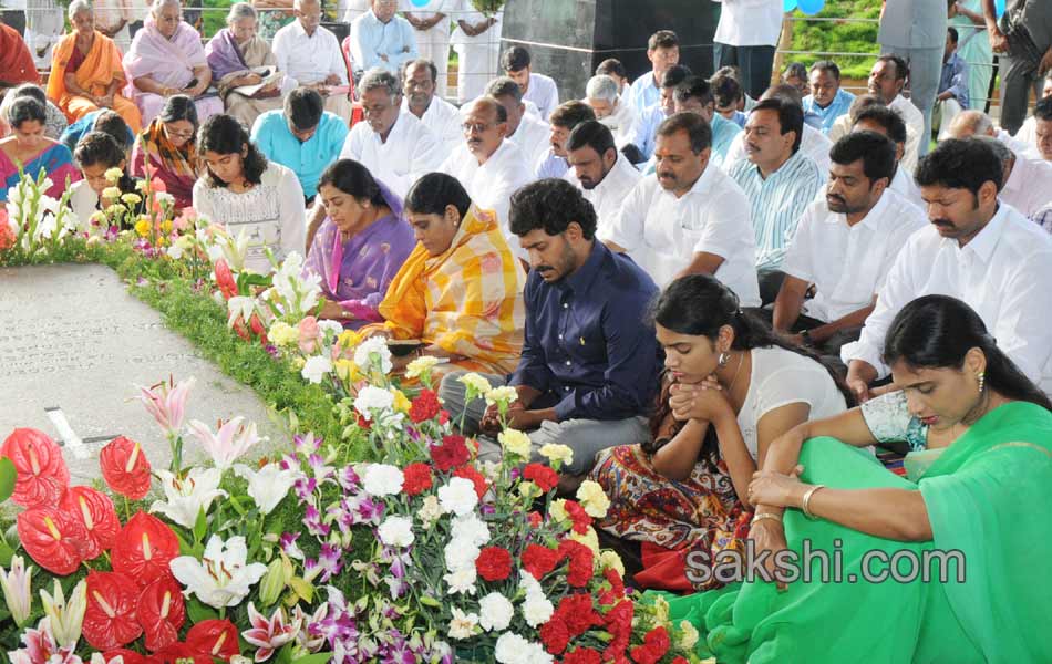 ys rajasekhar reddy 67th birth anniversary - Sakshi2