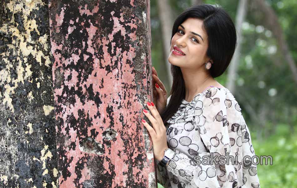 Actress Shraddha Das - Sakshi4