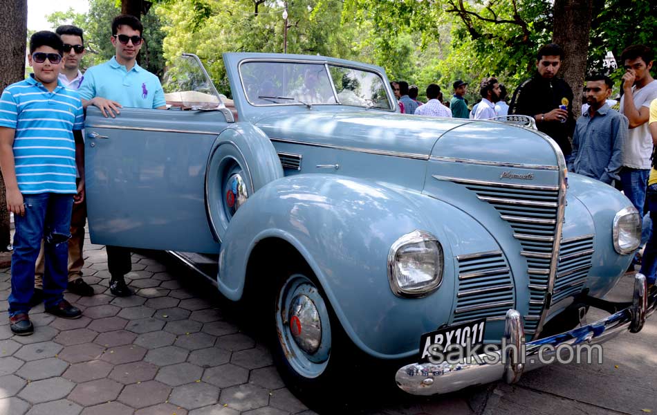 vintage show in lumbini park20
