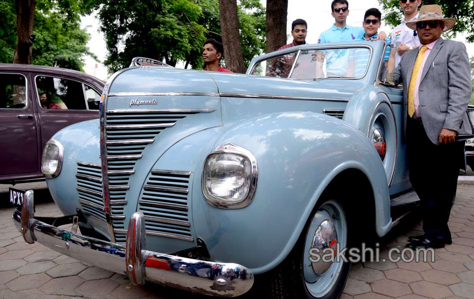 vintage show in lumbini park29