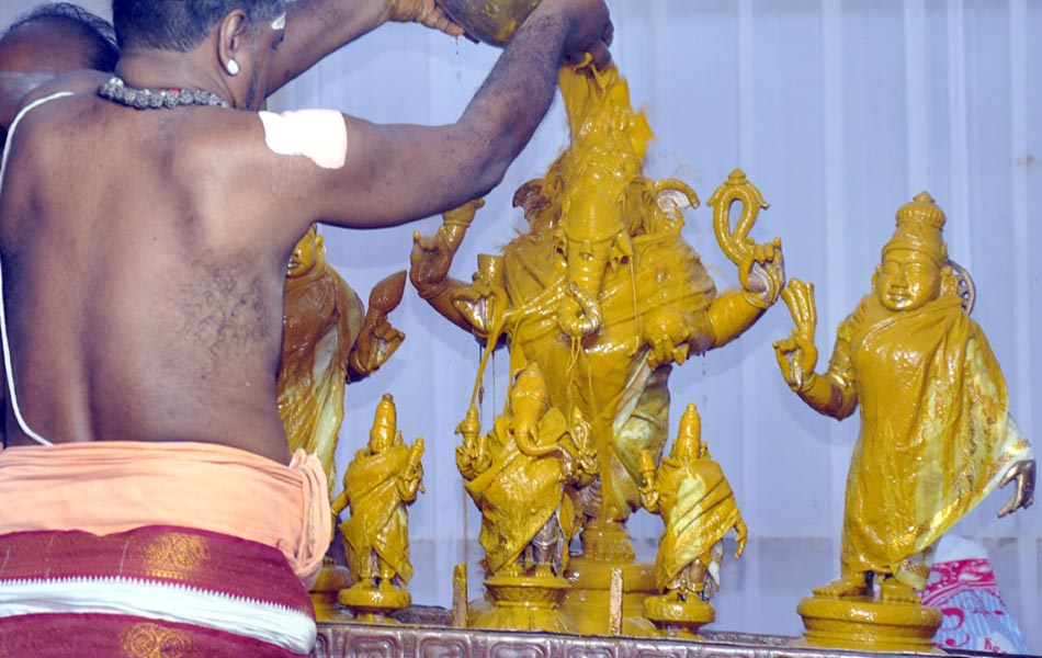 grandly celebrated satha kalasabhishekam2