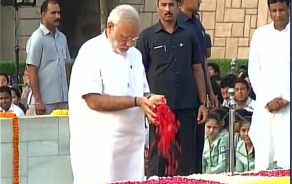 Leaders pays tribute mahatma gandhi2