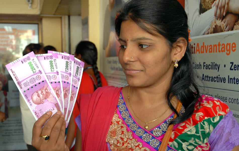 New currency smiles - Sakshi3