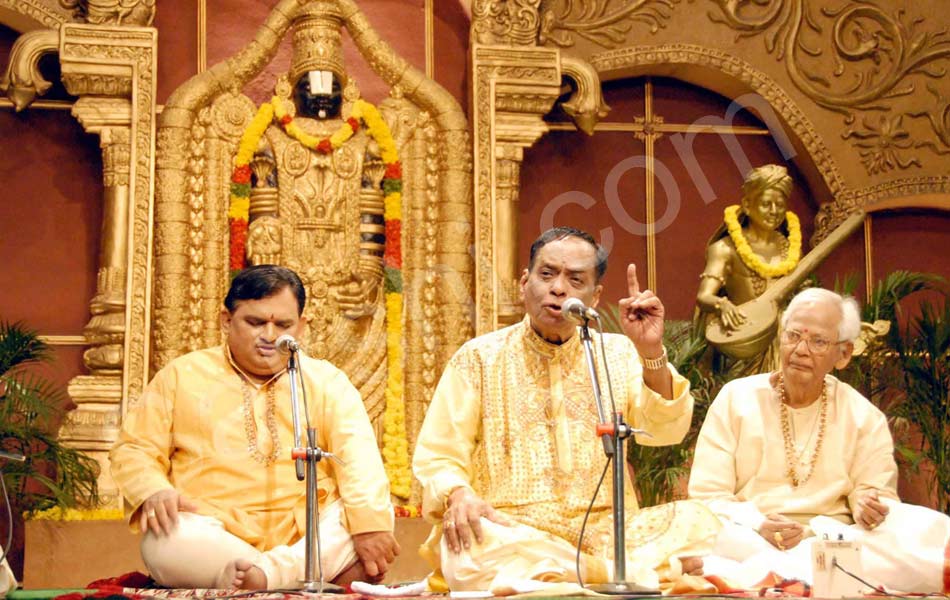 Balamurali krishna passes away - Sakshi8