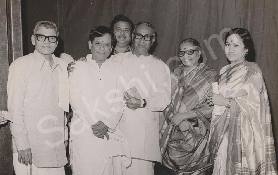 Balamurali krishna passes away - Sakshi12