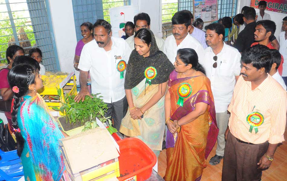 Science fair in tenali7