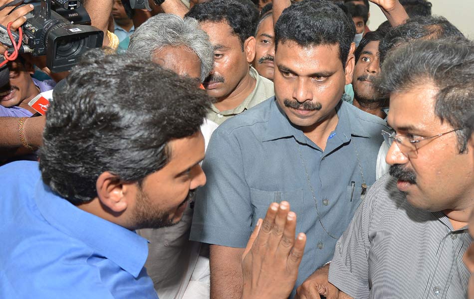 Travels authorities backed Chandrababu - Sakshi5