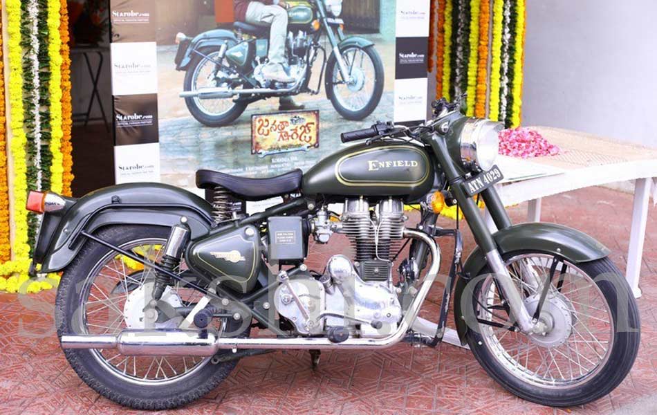 Jr NTR Presents Janatha Garage Bike to Winner - Sakshi1