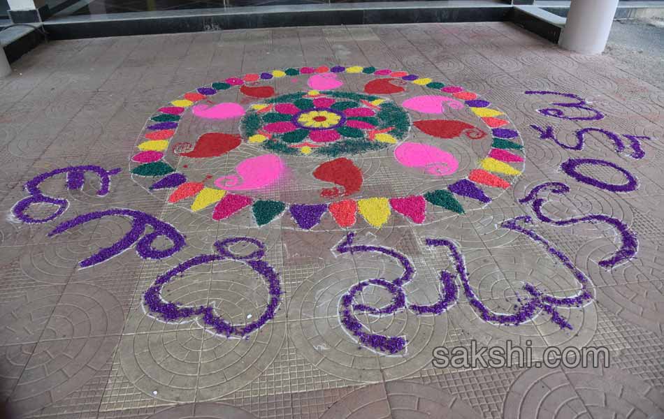 Students ugadi celebrations in MLR Institute of Technology20