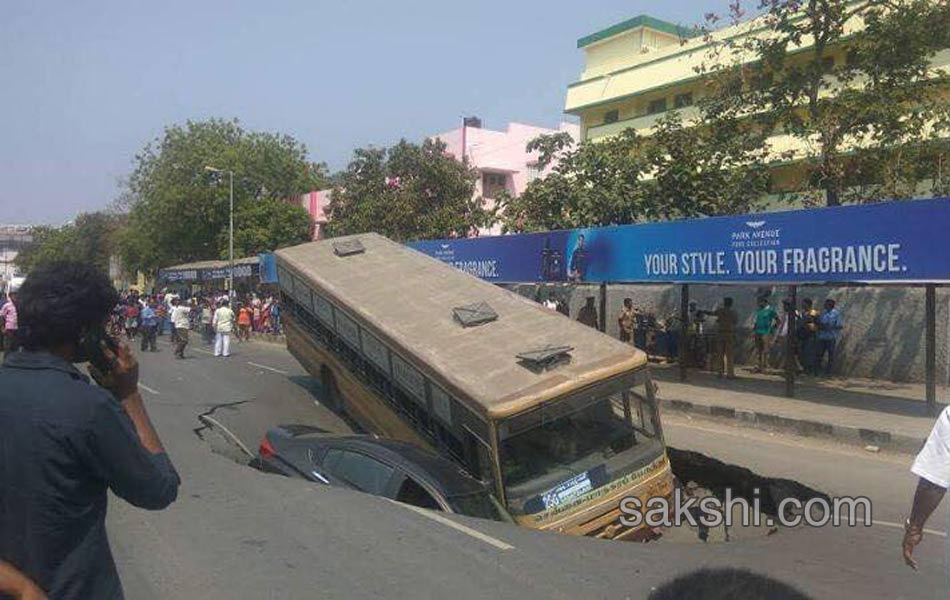 Huge cave in on popular Mount Road in Chennai swallows bus and car - Sakshi9