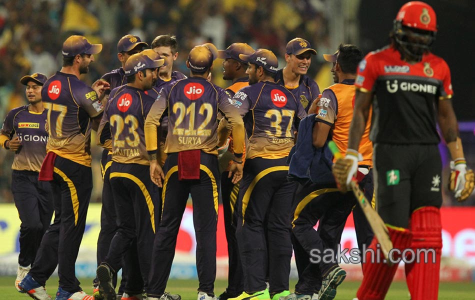 RCB crash to lowest ever IPL score in history5