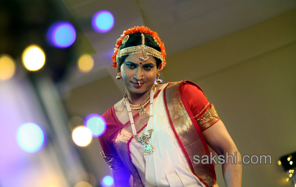 Emo Gurram Eguravachchu Stills - Sakshi22