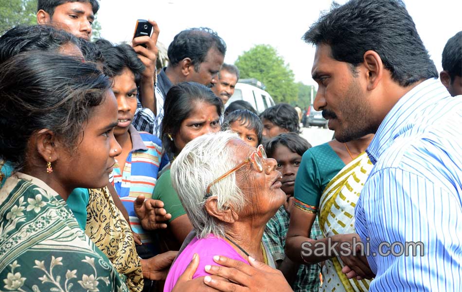 ys jagan samaikya shankaravam yatra in Tirupati - Sakshi15