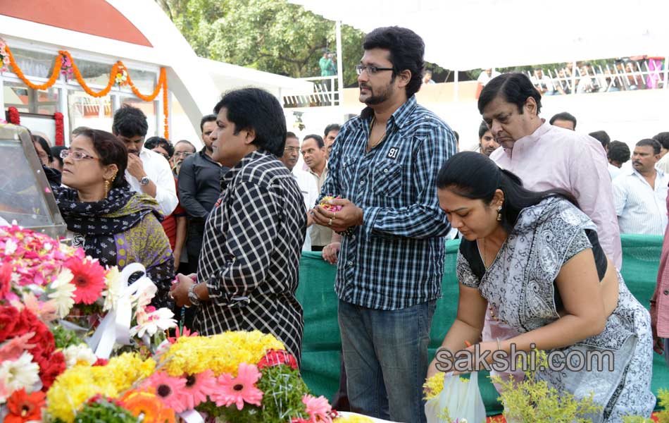 celebreties broke into tears with akkineni nageswara rao death - Sakshi82