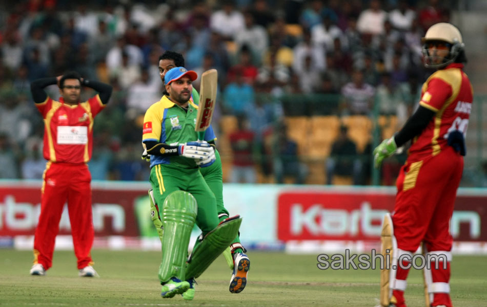 CCL 4 Terrific Victory For Kerala Strikers Beats Telugu Warriors By 4 Wickets25