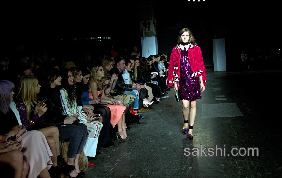 Fashion Week Cat Walk in London - Sakshi21