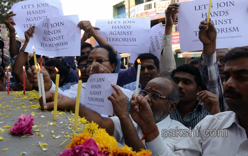 Homage to 2013 bomb blasts at the Dilshuk Nagar area of Hyderabad - Sakshi1
